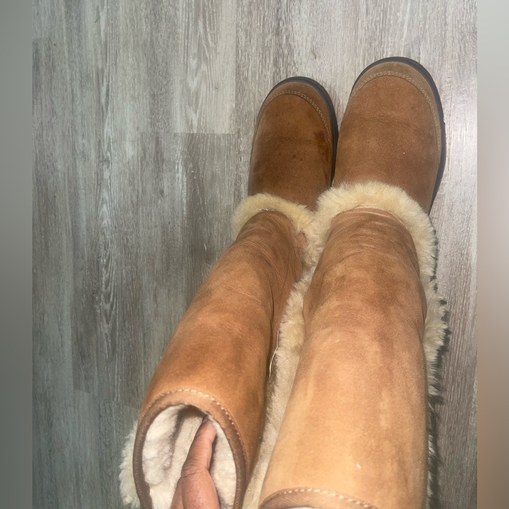 Tall sunburst UGG boots
